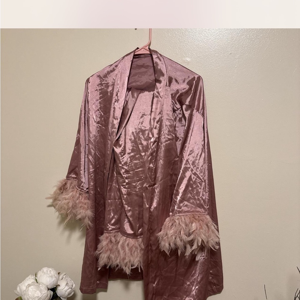 Women's Pink Satin Feather-Trim Robe